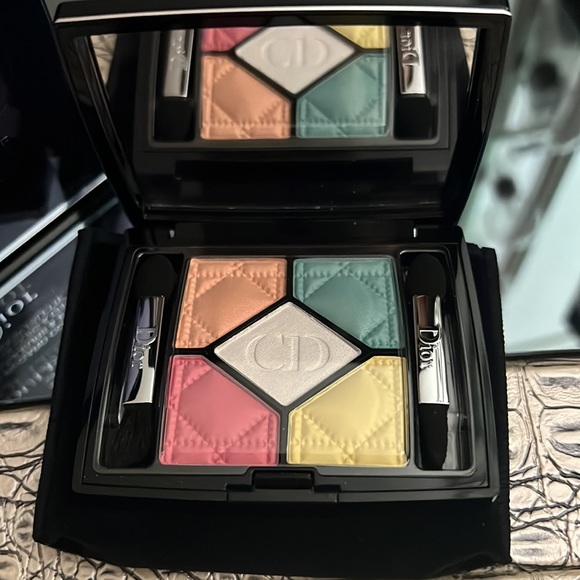 NIB! Dior 5 Couleurs Eyeshadow Palette In #676 Candy Choc. - Picture 3 of 10
